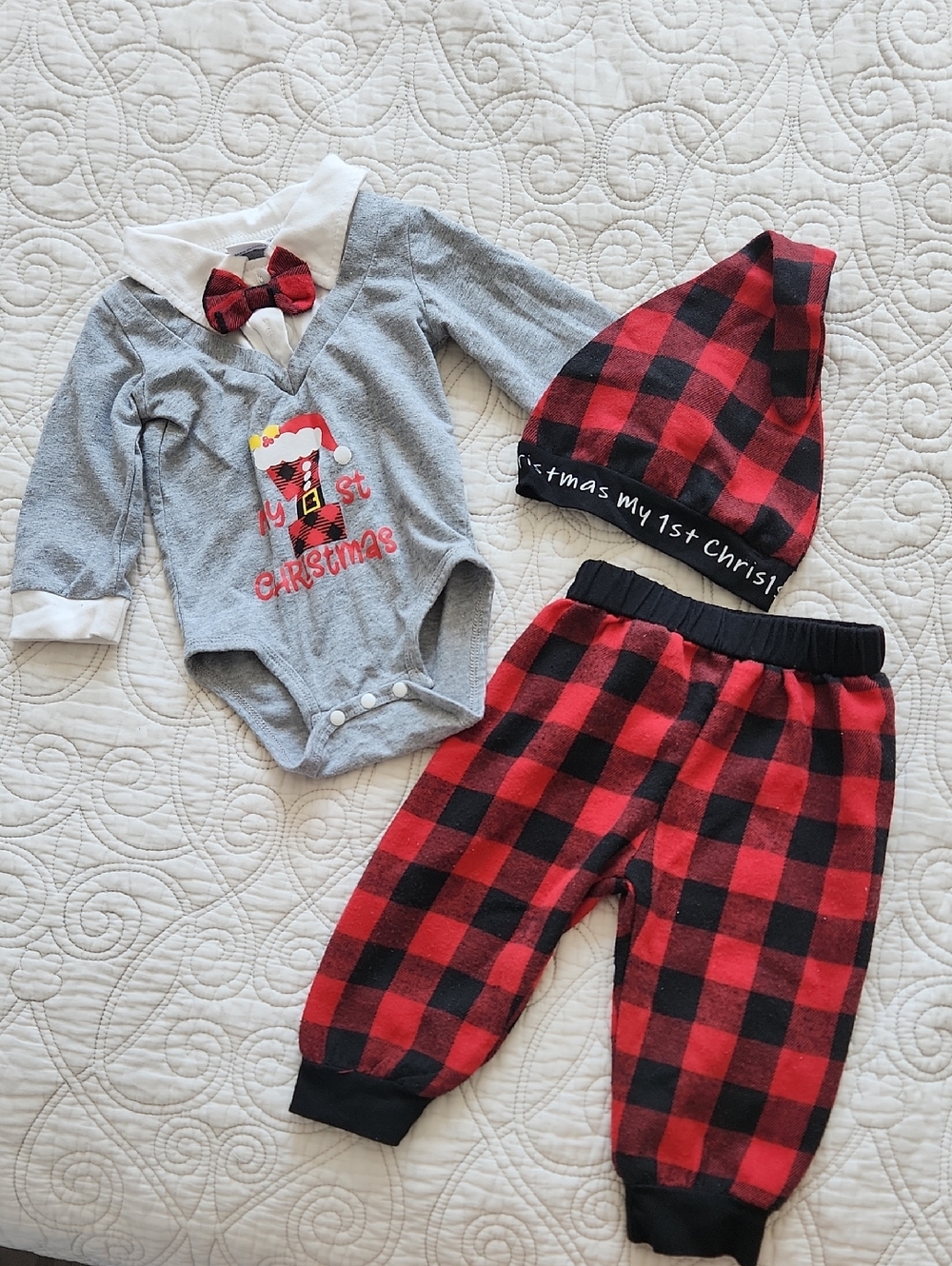 Baby 1st Christmas Outfit - Bodysuit, Pants & Hat 3-6 MO